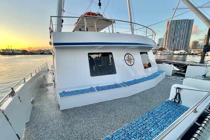 2 Hour Waikiki Whale Watching Cruise from Oahu - Upper deck, lower deck, and comfort onboard