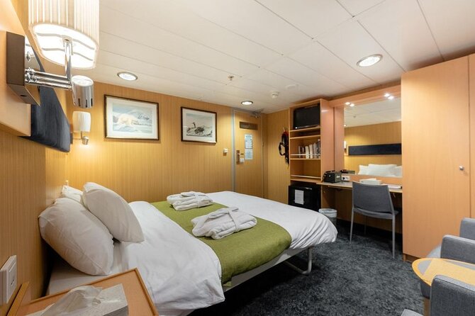 24hr Northern Lights & Whale Watching Cruise - Is $1,214.12 good value?