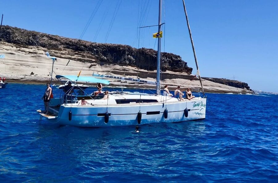 3h Whale Watching Private Tour Costa Adeje Lina7 Mizendoha - What the private price really means