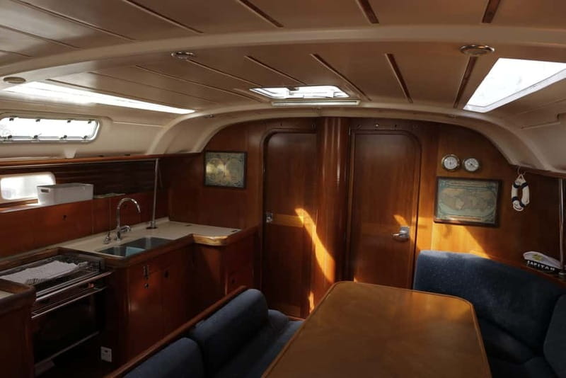 3h Whale Watching Share Tour Beneteau Oceanis 440 - Who Will Enjoy Madoudou Most