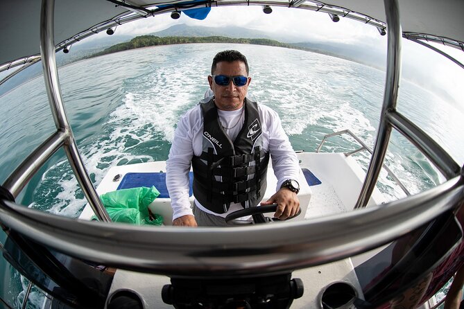Bahia Ballena Whale and Dolphin Tour - Morning - Food, Water, and Onboard Comfort