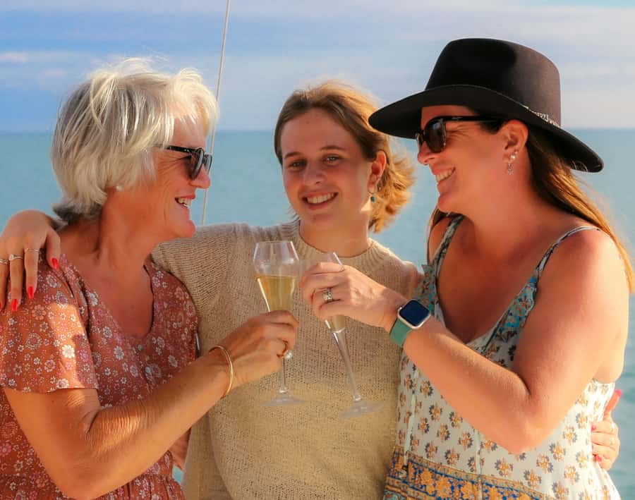 Broome: Whale Watching & Sunset Cruise - Three hours searching for humpback whales