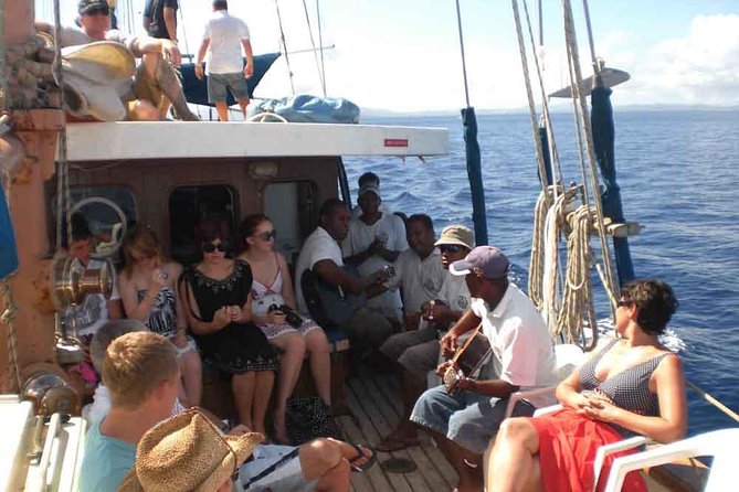 Fijian Islands and Snorkel Full-Day Whales Tale Cruise including Beach BBQ Lunch - The crew is the heart of the experience