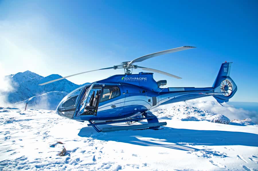 Kaikōura: 45-Minute Whale Watching Helicopter Tour - Searching the Pacific for sperm whales