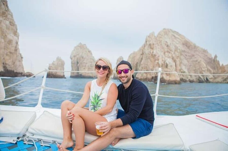 Los Cabos: Catamaran Whale Watching Cruise - Two hours on the Pacific Ocean