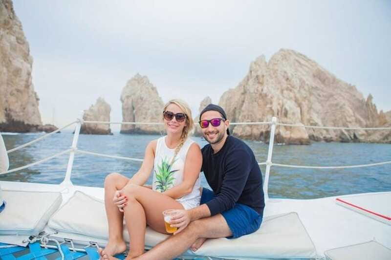 Los Cabos: Catamaran Whale Watching Cruise - Food, snacks, and the domestic open bar