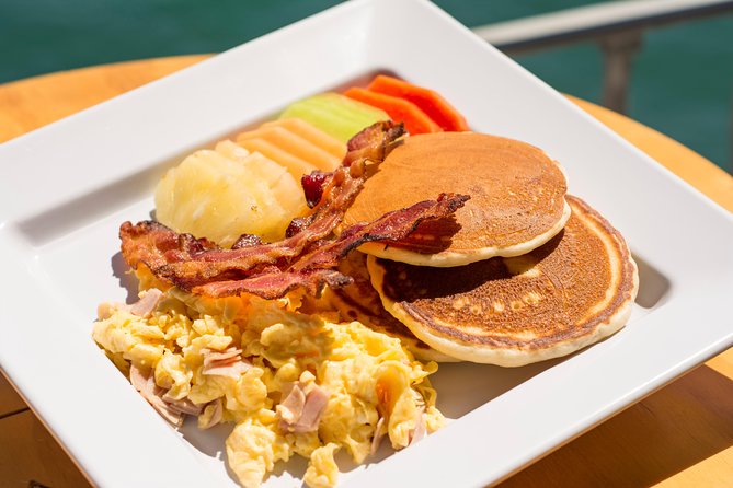 Los Cabos Whale Watching Cruise Including Breakfast - The Arch and Lovers Beach set the scene