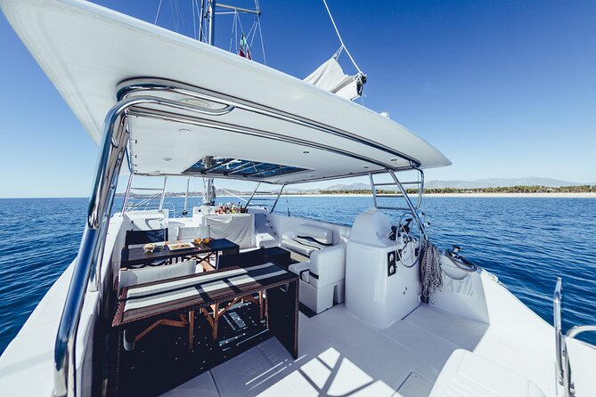 Luxury Whale Watch Cruise to The Arch Los Cabos - How the crew shapes the experience