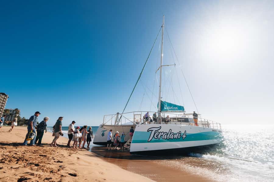 Maui: Ka'anapali Whale Watching Cruise on Luxury Sailboat - What the $108 price really buys you