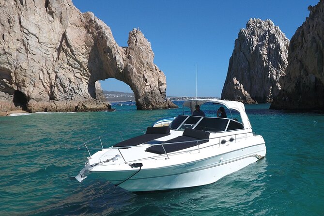 Private Whale Watching on Luxury Yacht in Cabo San Lucas - El Arco: the photograph everyone wants