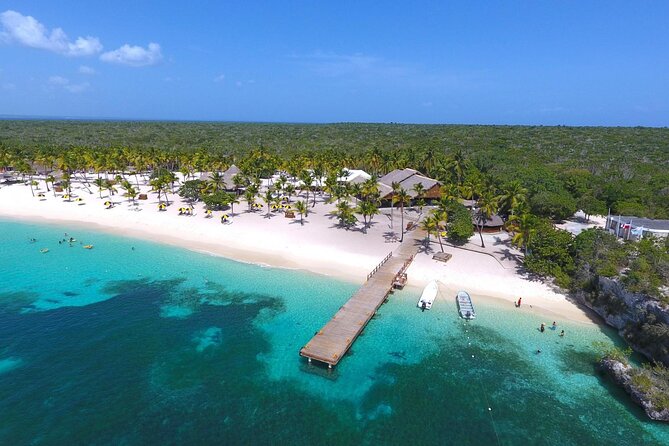 Samaná Whale Watching, waterfall & Cayo Levantado Adventure - The early transfer to Miches Pier