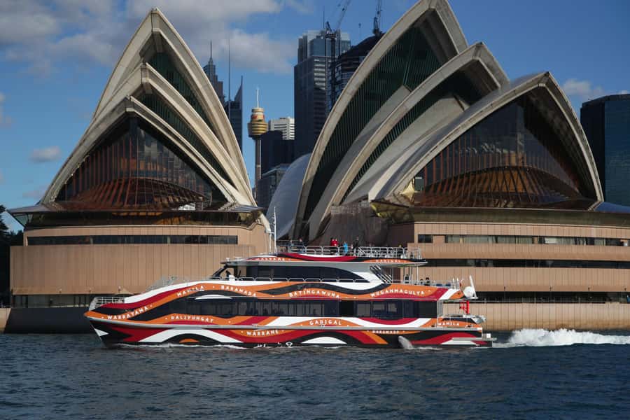 Sydney: 2-hour Express Whale Watching Cruise - Why this short Sydney cruise works well