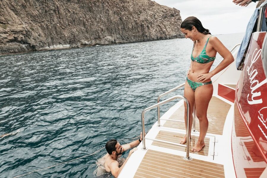 Tenerife: Eco-Yacht Whale and Dolphin Watching and Swimming - The first half hour at sea