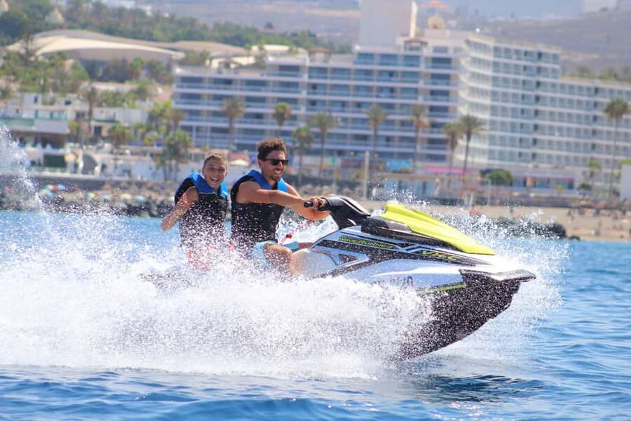 Tenerife: Ocean Pack Jet Ski and Yacht Whale Watching - One hour on a Tenerife jet ski