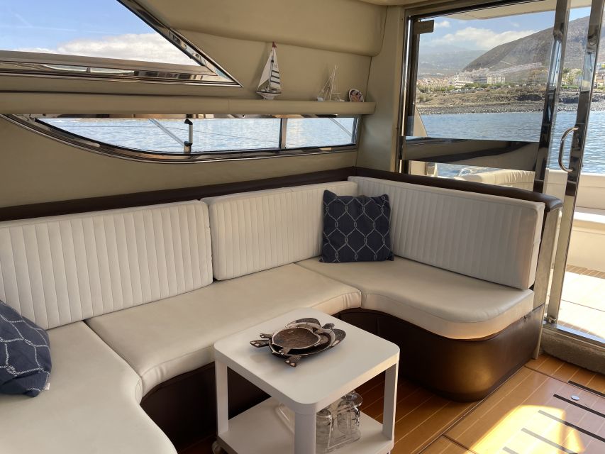 Tenerife: Whales and Snorkeling Tour on a Luxury Yacht - The return ride and champagne finish