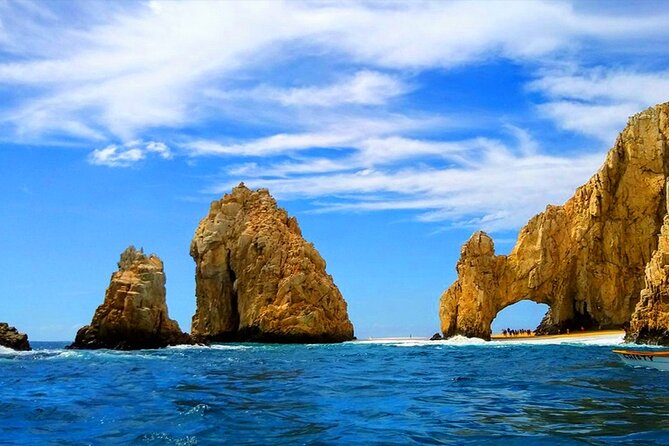 Whale Watching and Cabo San Lucas Arch - Guides, photographers, and communication